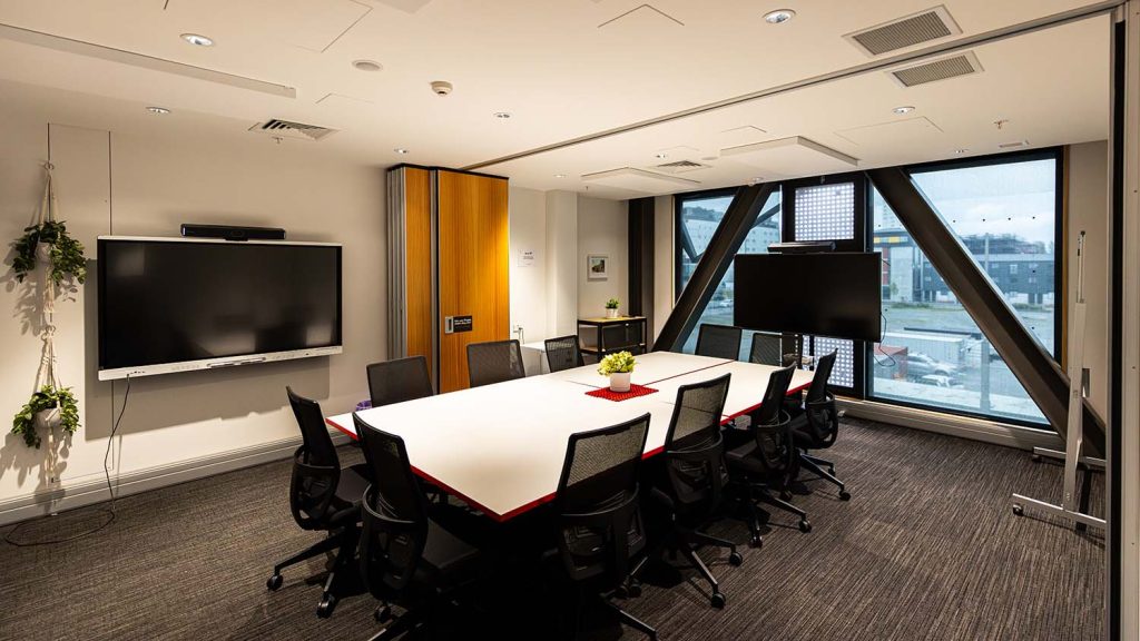Room 5 (3+4)